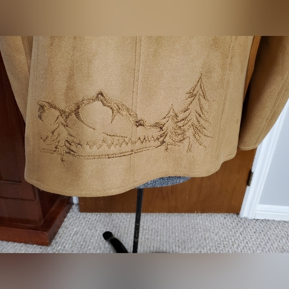 Northern Lifestyle Canada Faux Suede Brown Jacket - Picture 4 of 12